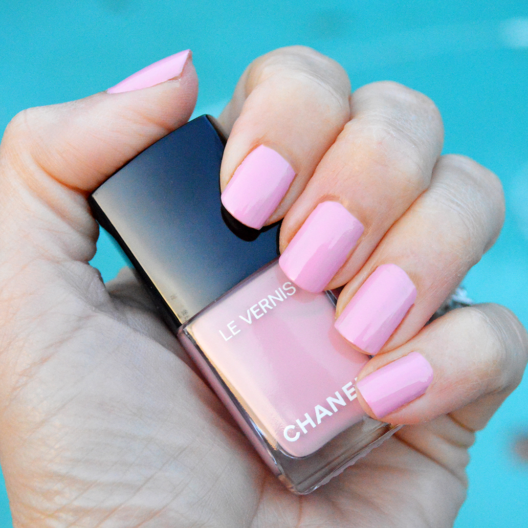 chanel nuvola rosa nail polish spring 2018 review