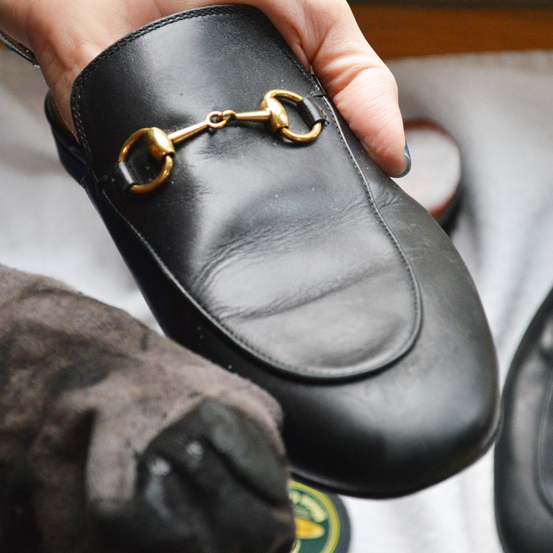 how to use shoe polish