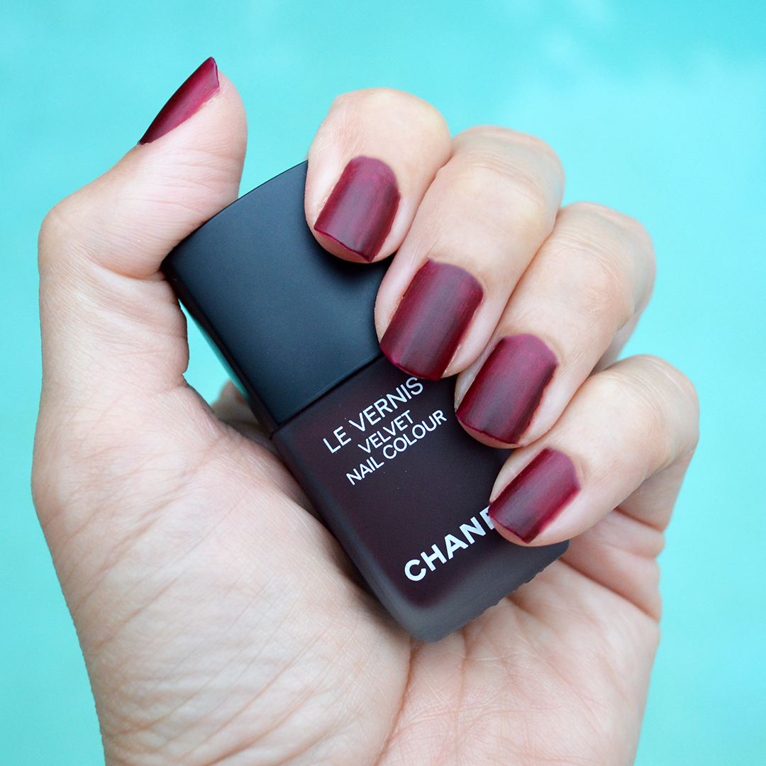chanel profondeur nail polish fall 2018 velvet matte mat