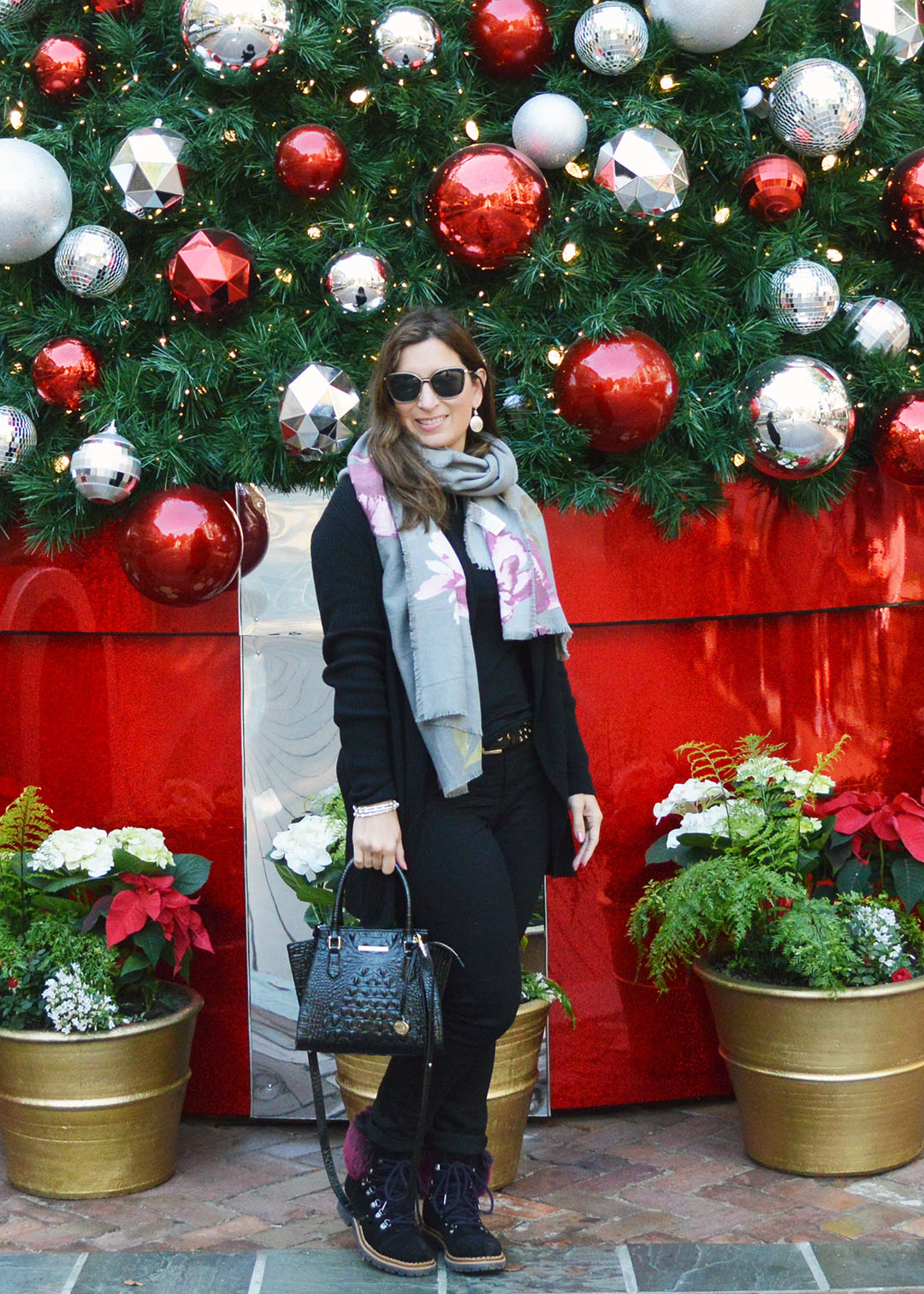 comfortable holiday outfit