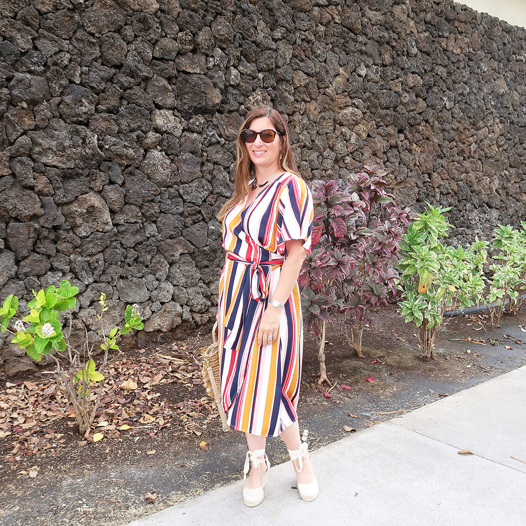 dress hawaii dinner outfit idea