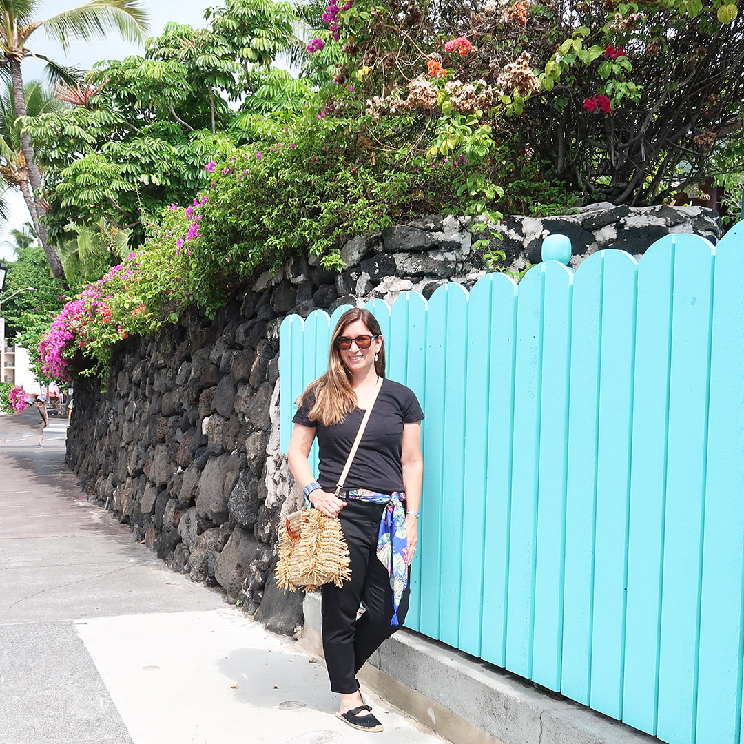 sight seeing outfit ideas hawaii kona
