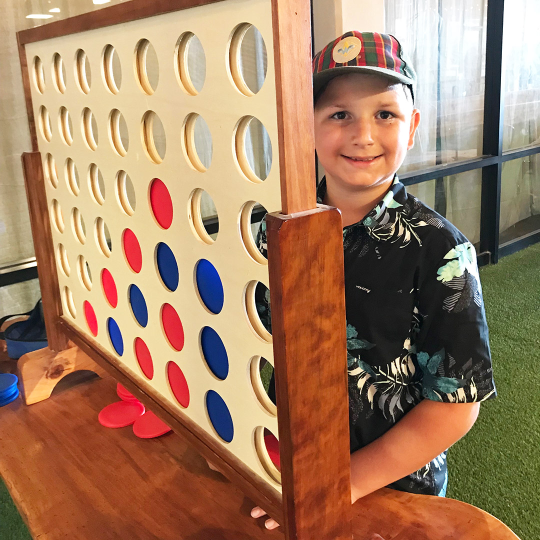 giant connect four game kona