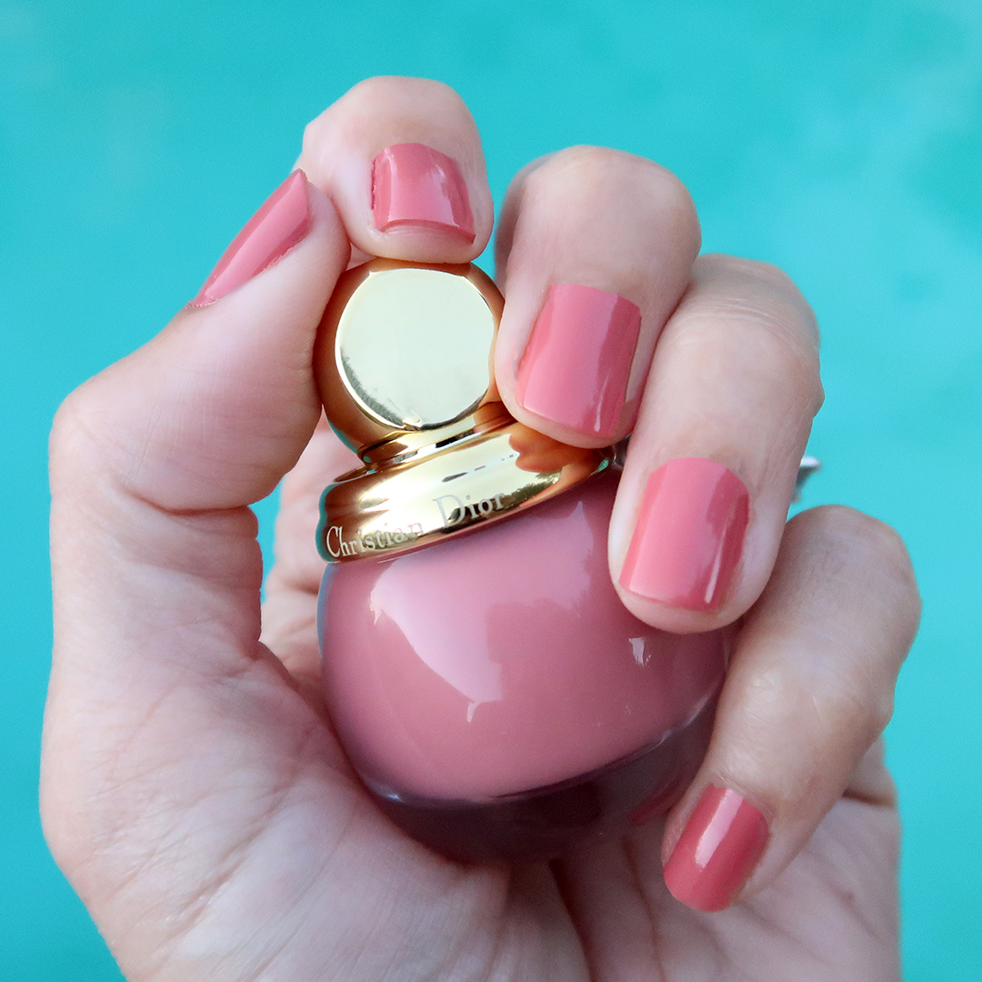 Dior Diorrific Charm nail polish holidays 2019