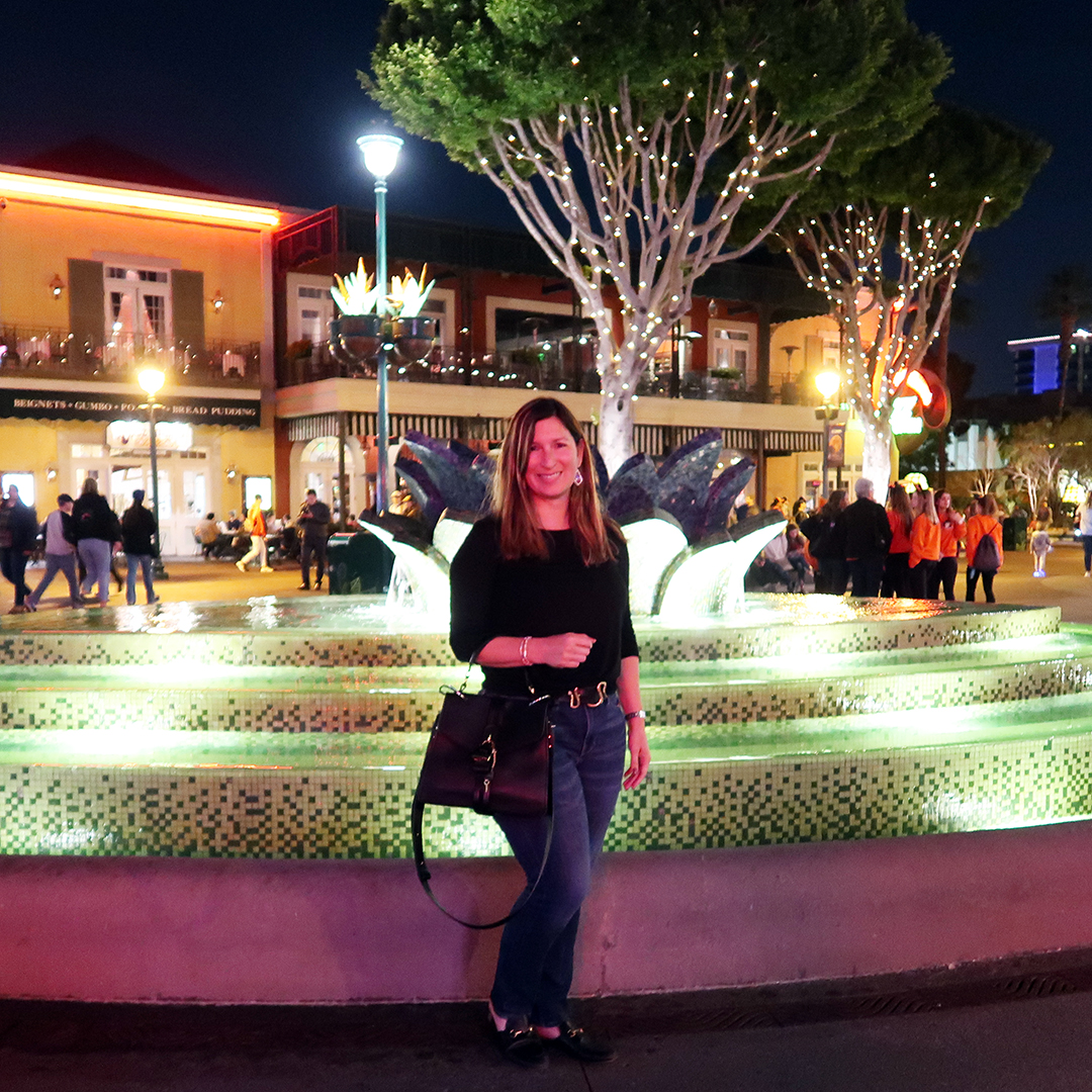 downtown disney outfit