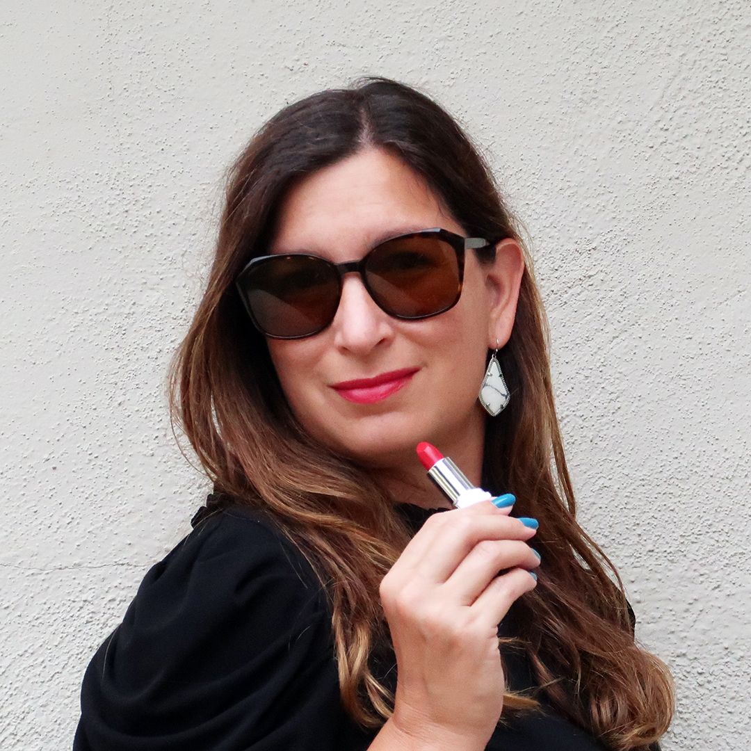 elizabeth arden red door red lipstick review