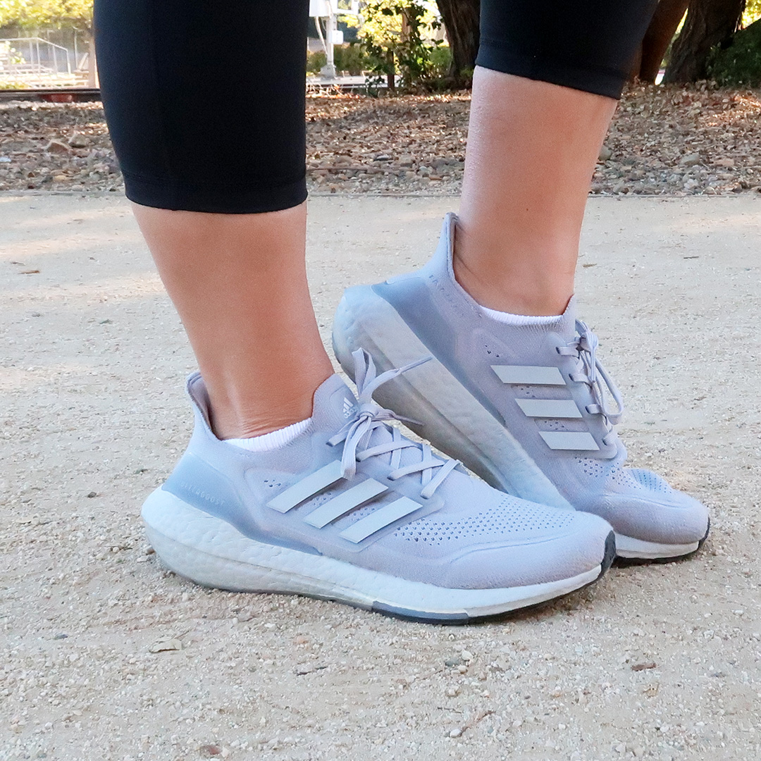 adidas ultraboost 21 running shoes review