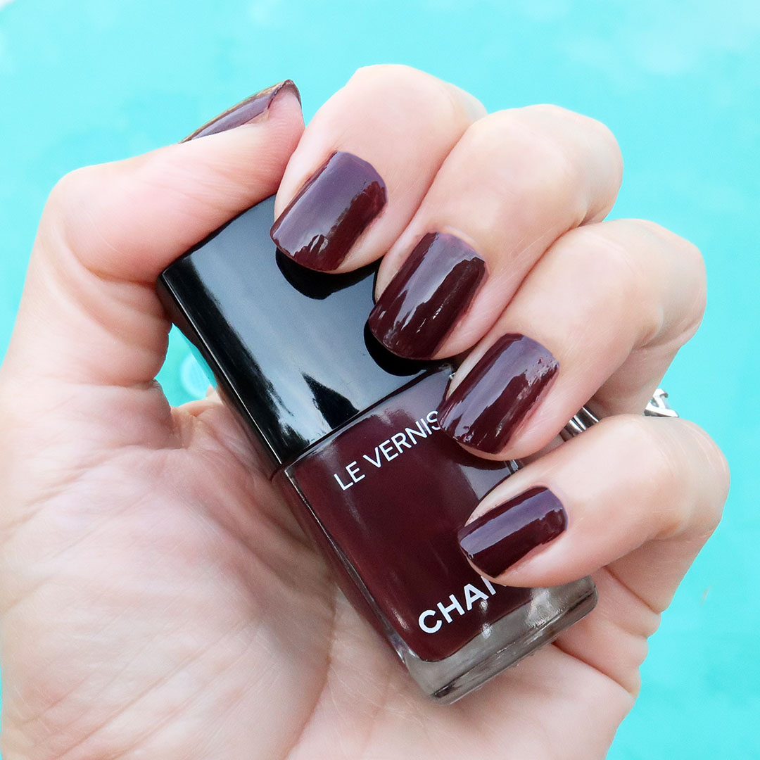 Chanel rouge brun nail polish chanel fall 2021 nail polish