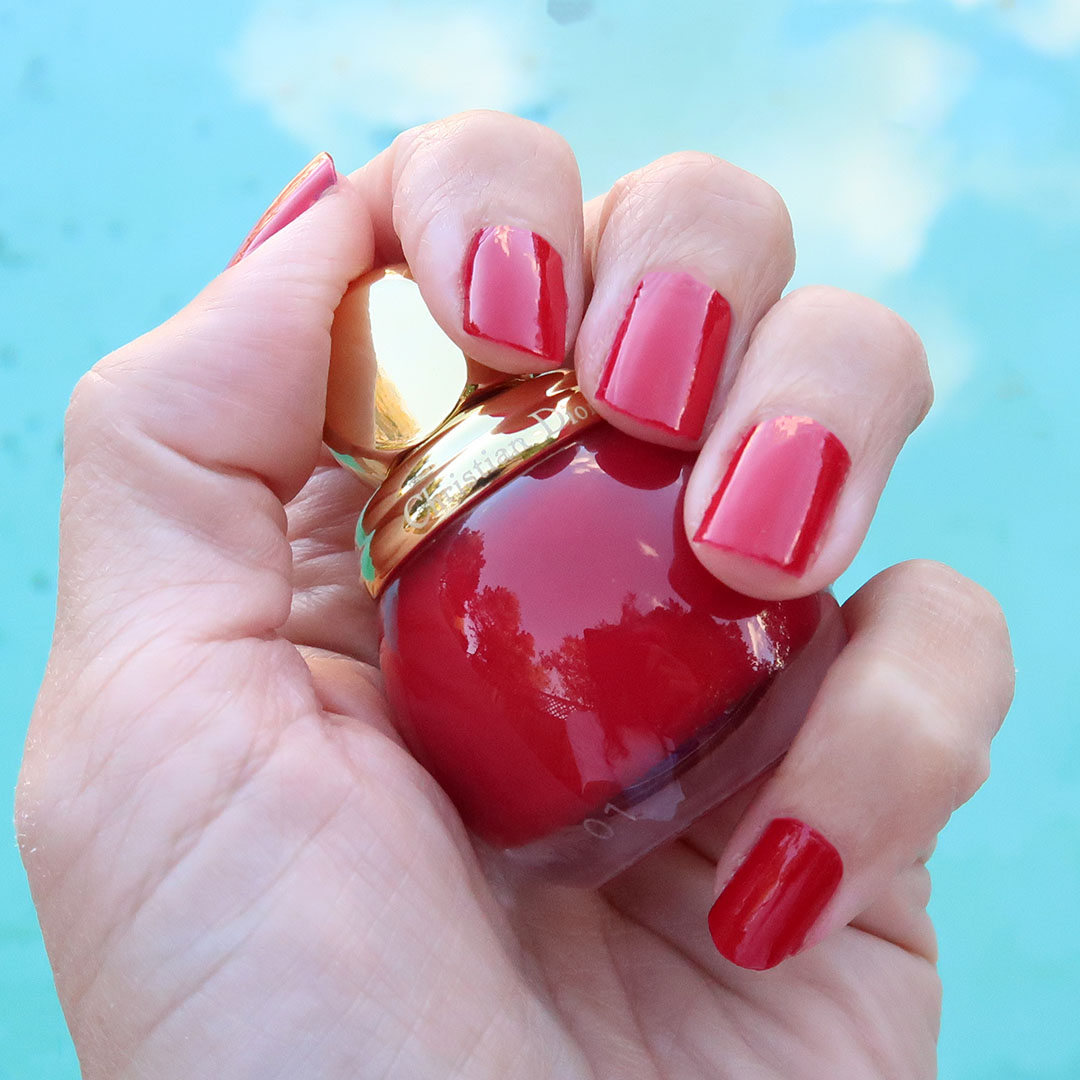 dior nail polish holidays 2021 dior poppy nail polish