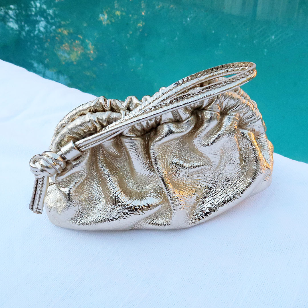 mansur gavriel mini cloud wristlet review