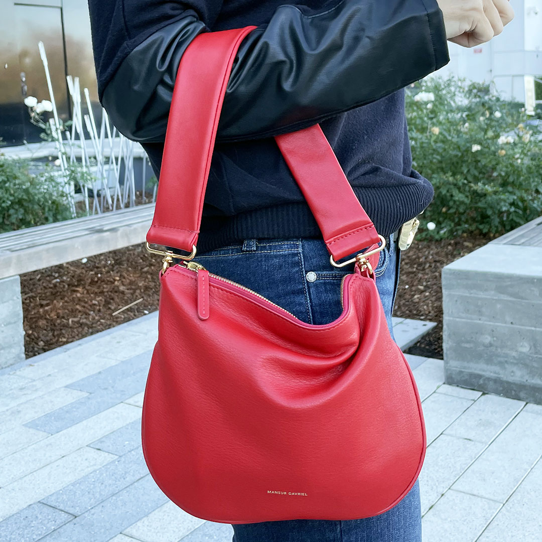 mansur gavriel swing bag review small hobo bag mini size