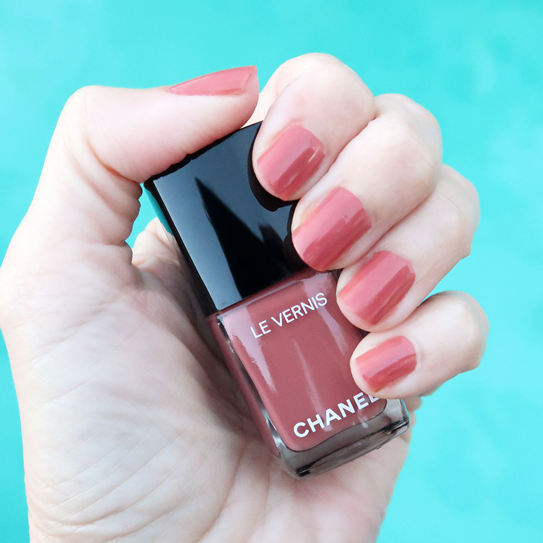 chanel terra rossa nail polish spring 2022 review