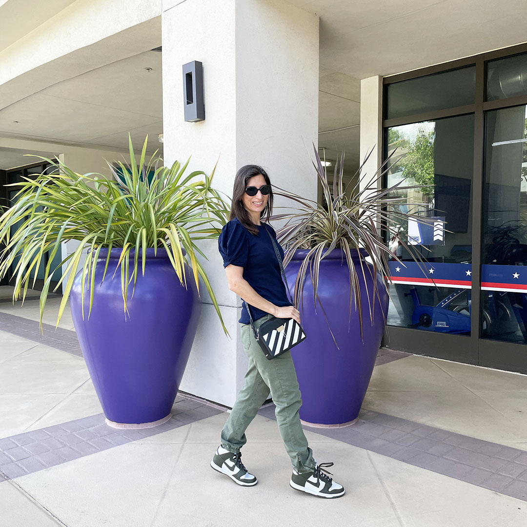 how to style joggers