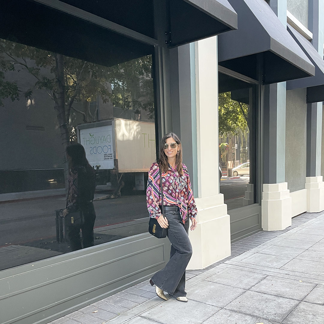 flare jeans tie front blouse street style trends