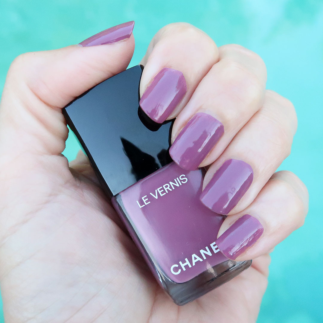 chanel sorciere nail polish review