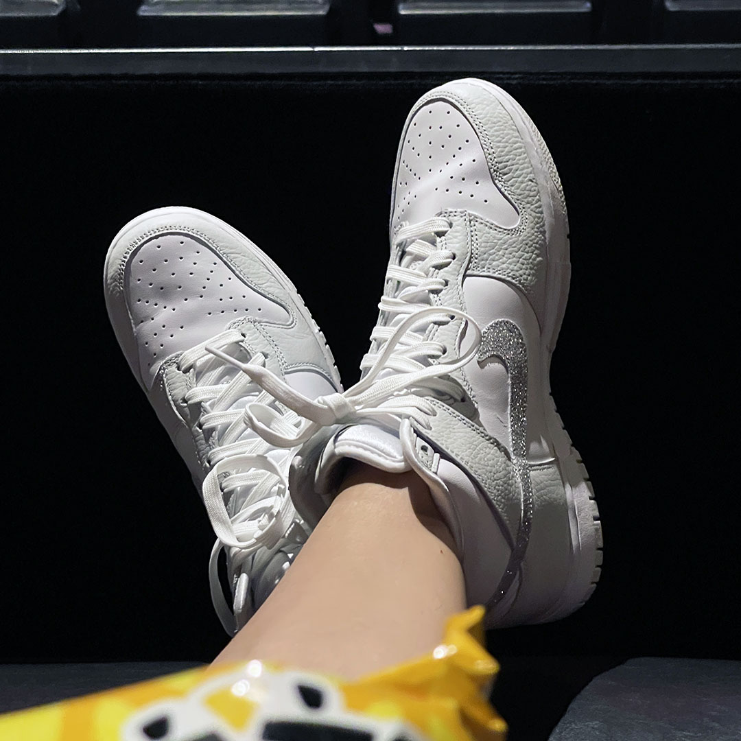 nike dunks glitter