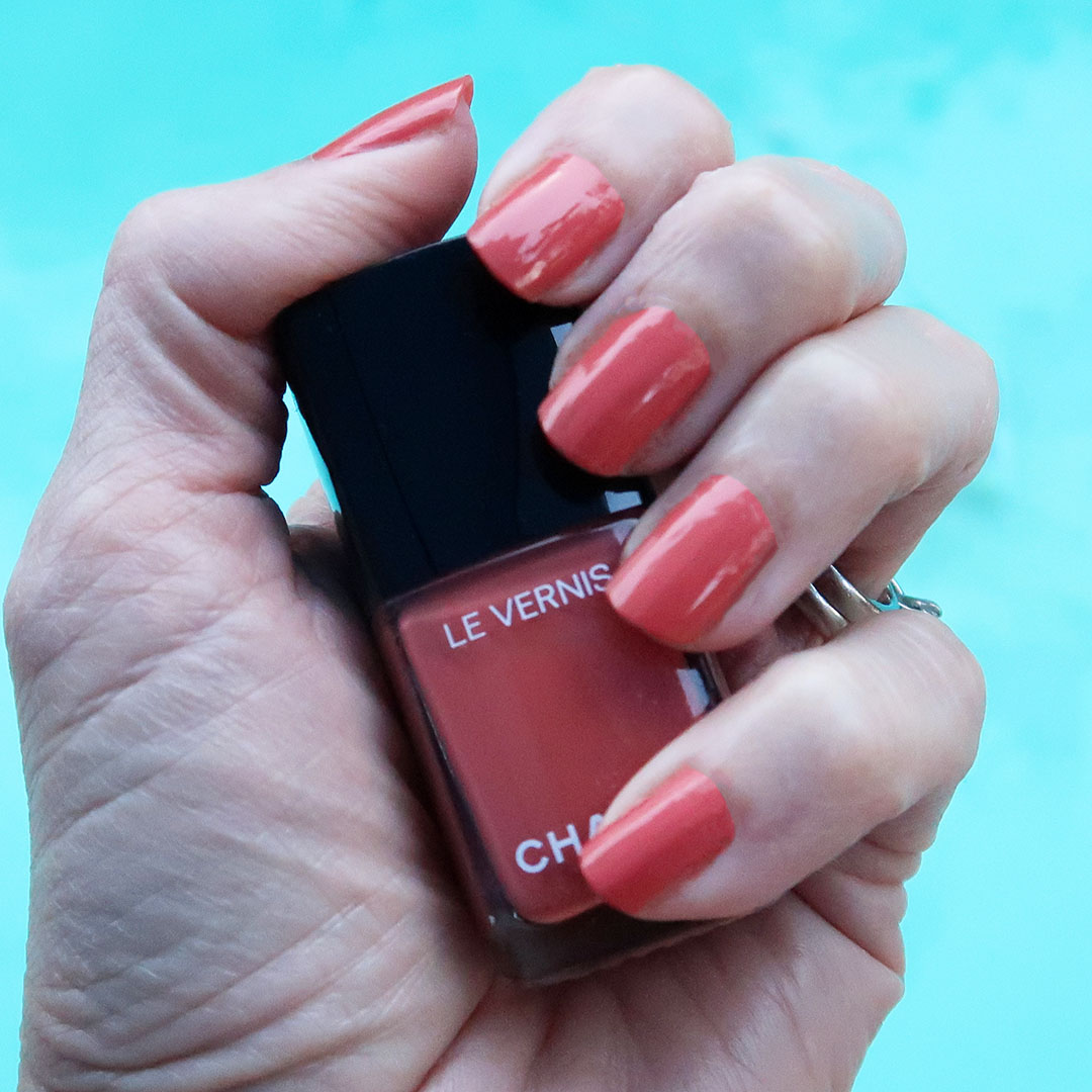chanel sun drop spring 2024 nail polish