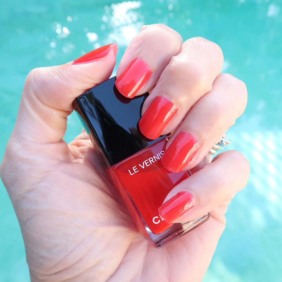 chanel incandescente nail polish summer 2025 review